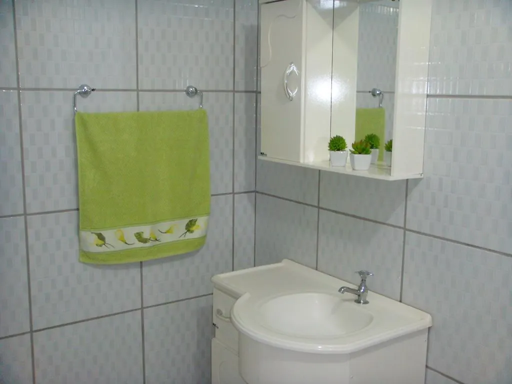 Hostel&Suítes Stettin Pomerode Albergue